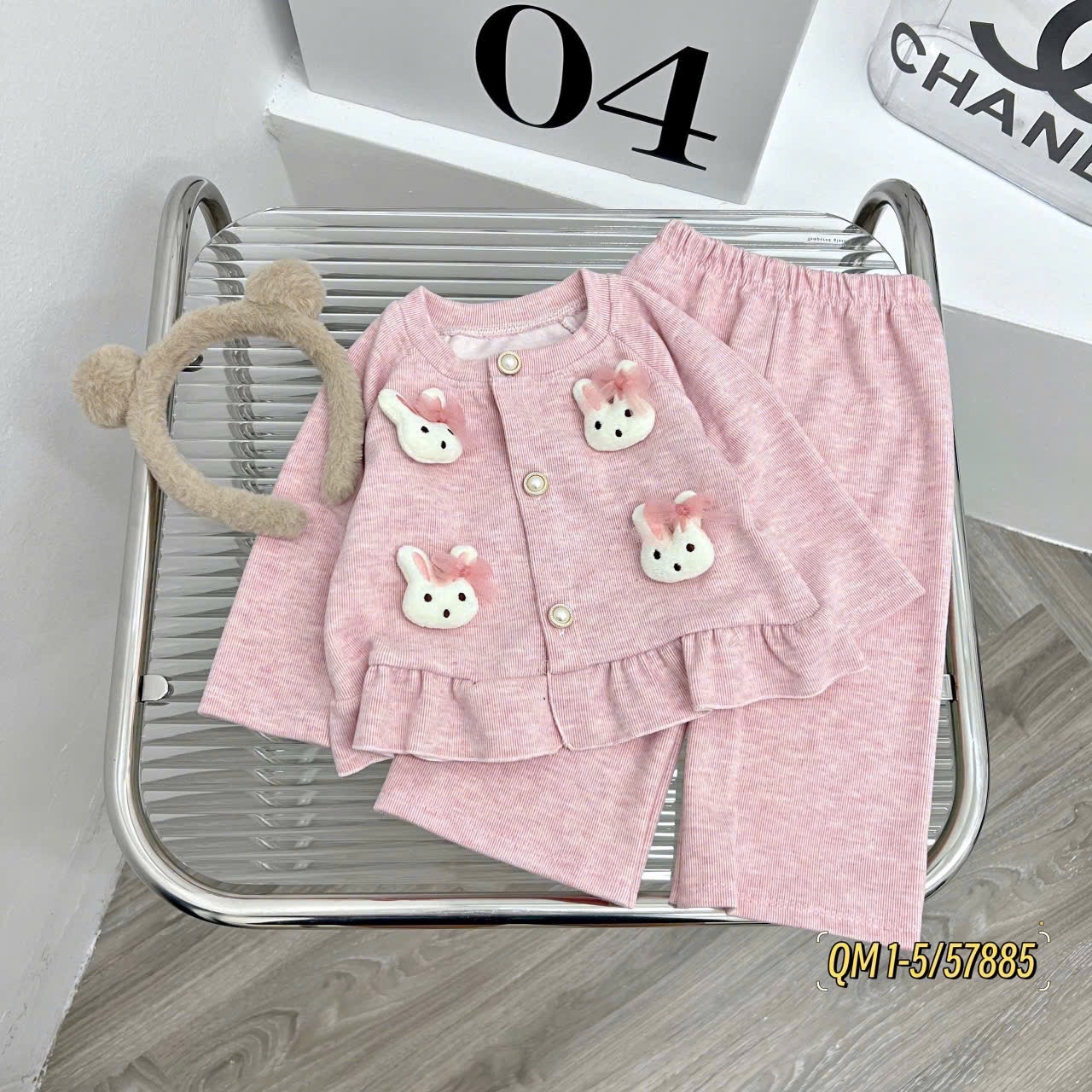 Sét bộ tăm nhung đính thỏ bé gái