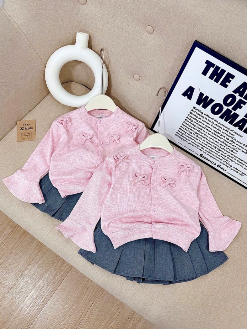 Sét áo hồng tăm thỏ cv ghi xếp ly xk cho bé gái