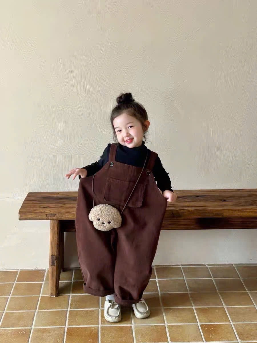 Sét yếm nâu kèm áo cổ 3p bé gái