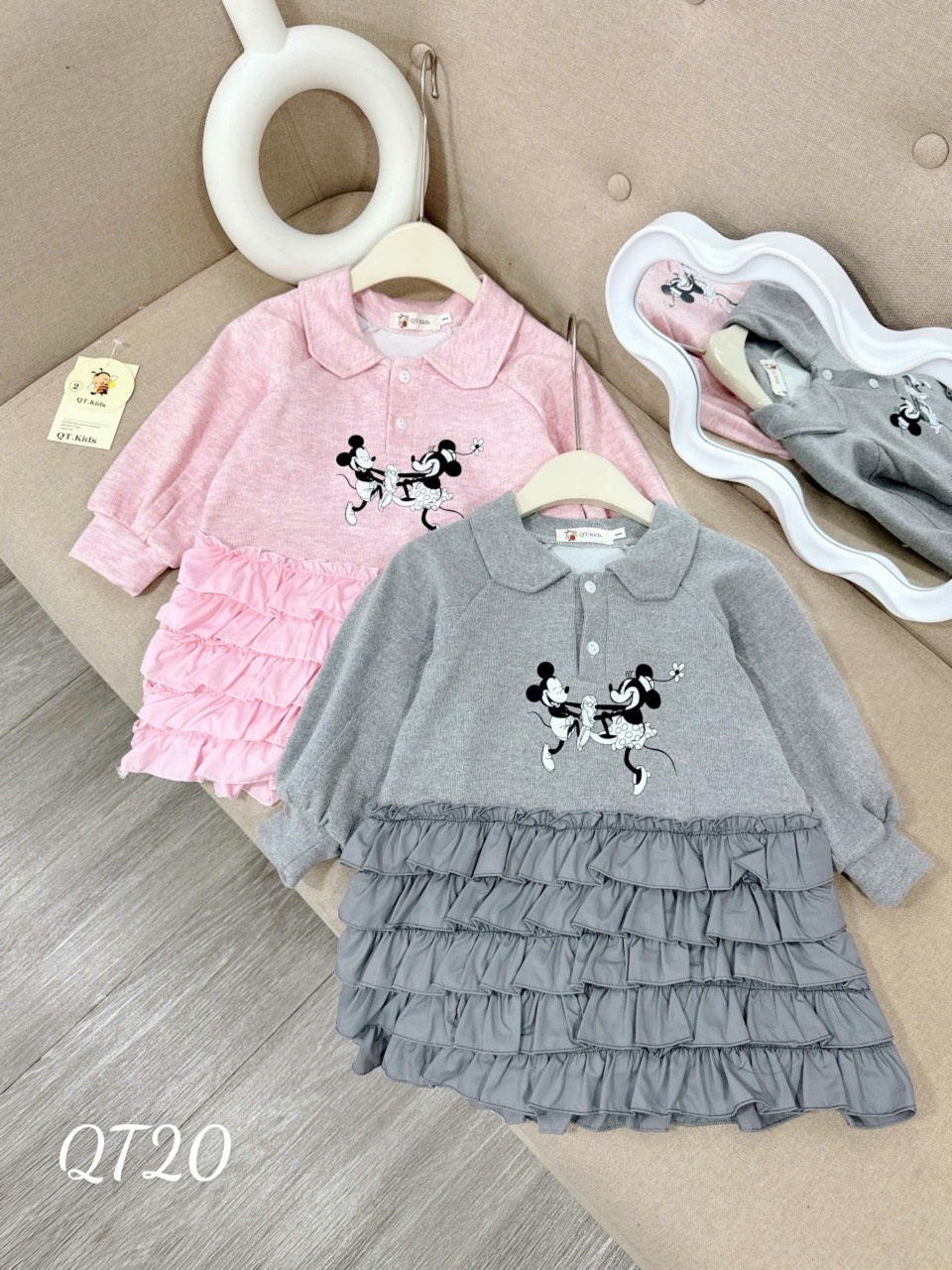 Váy tầng micky hồng ghi cho bé gái