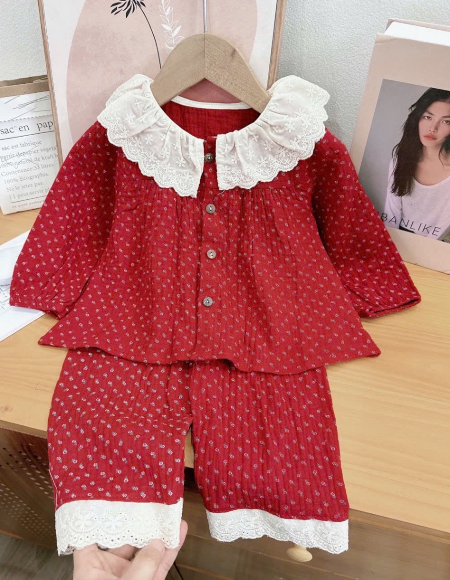 Bộ áo babydoll đỏ hoa nhí cổ ren bé gái