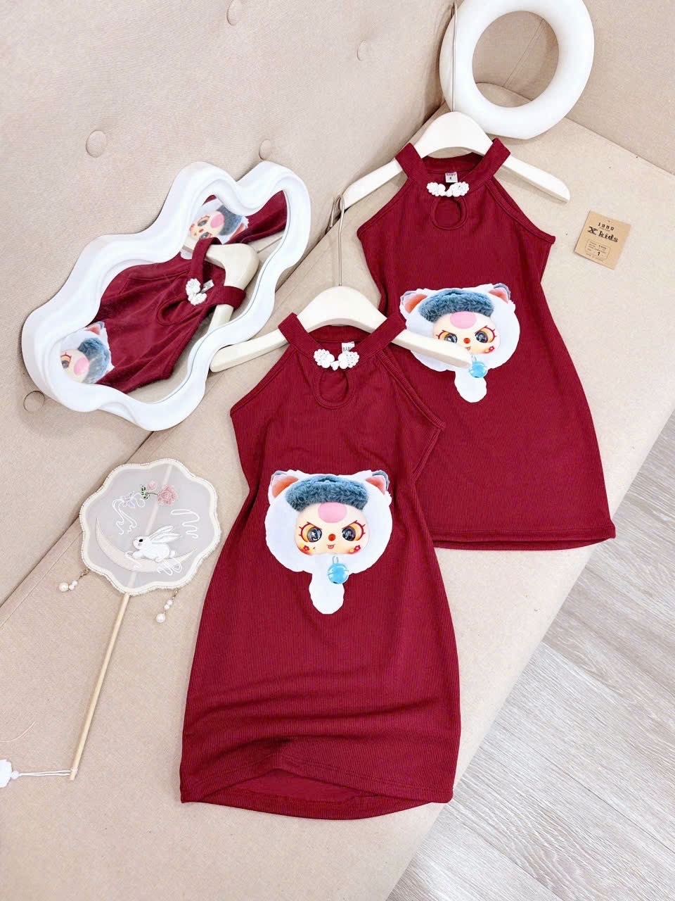 Váy đỏ baby three body bé gái