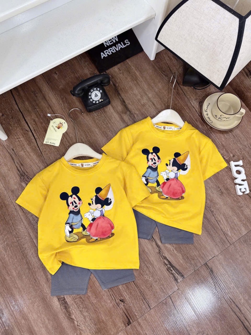 Sét micky vàng quần legging bé gái
