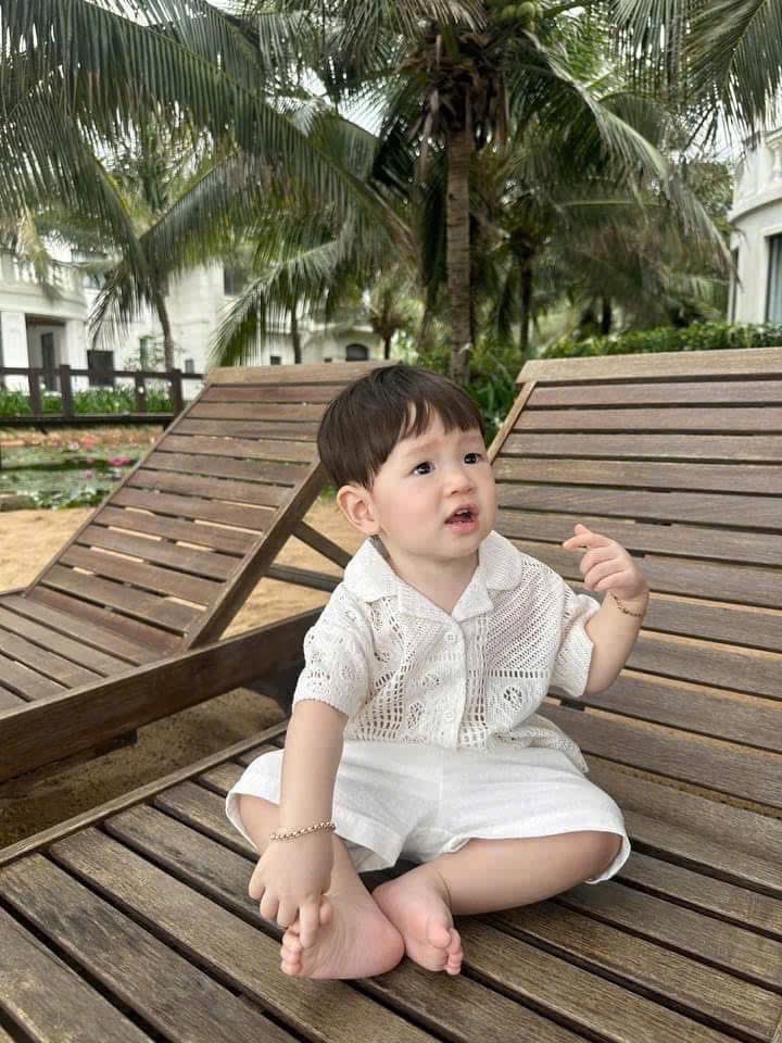 Sét áo lưới quần đũi trắng bé trai gái