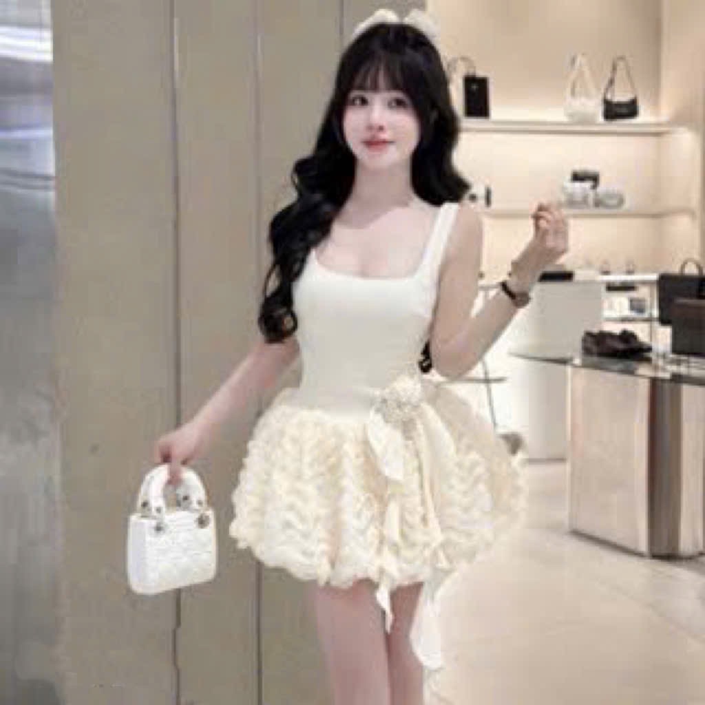 Váy 2 dây tùng bồng đính nơ eo bé gái