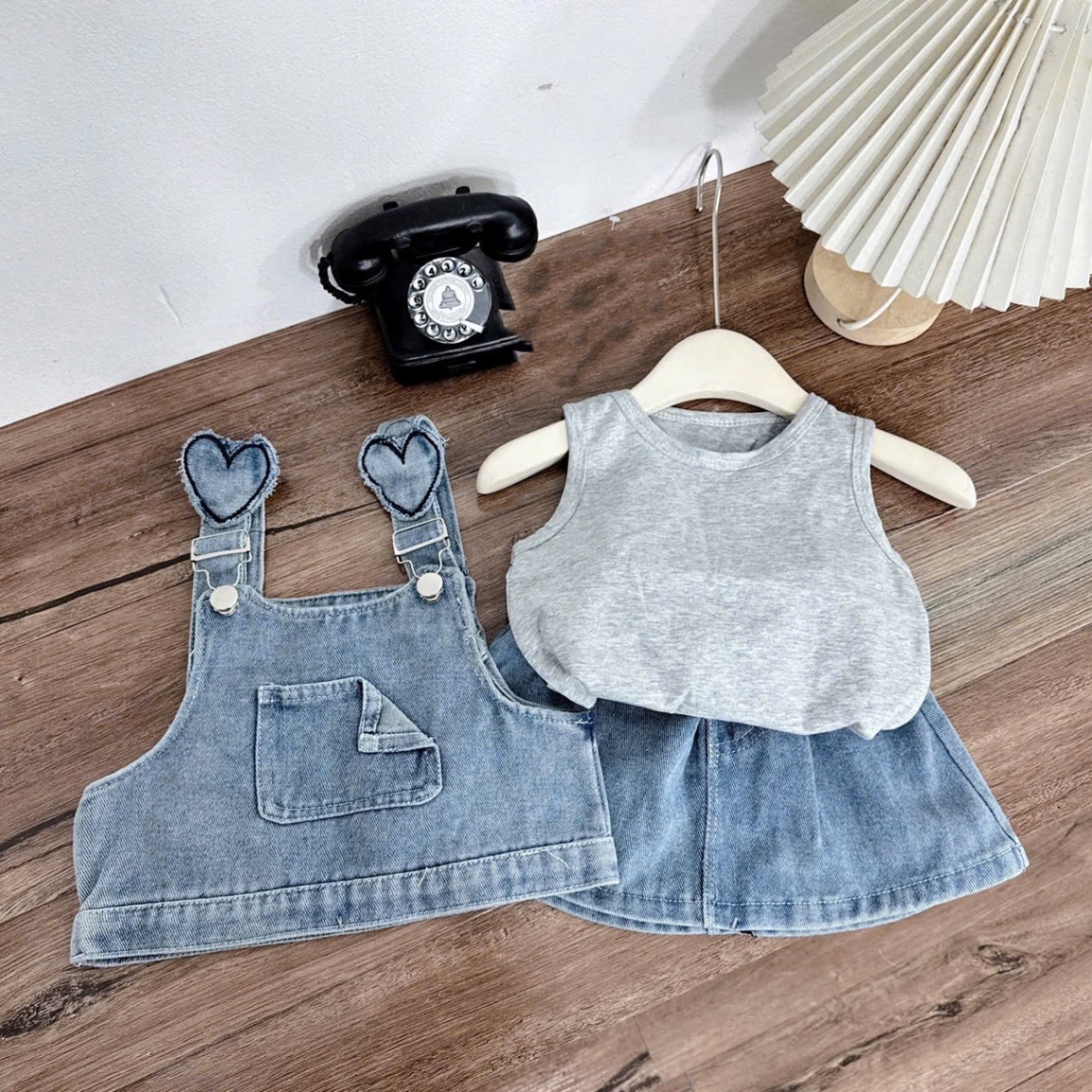 Sét 3 chi tiết bò croptop dây trái tim bé gái
