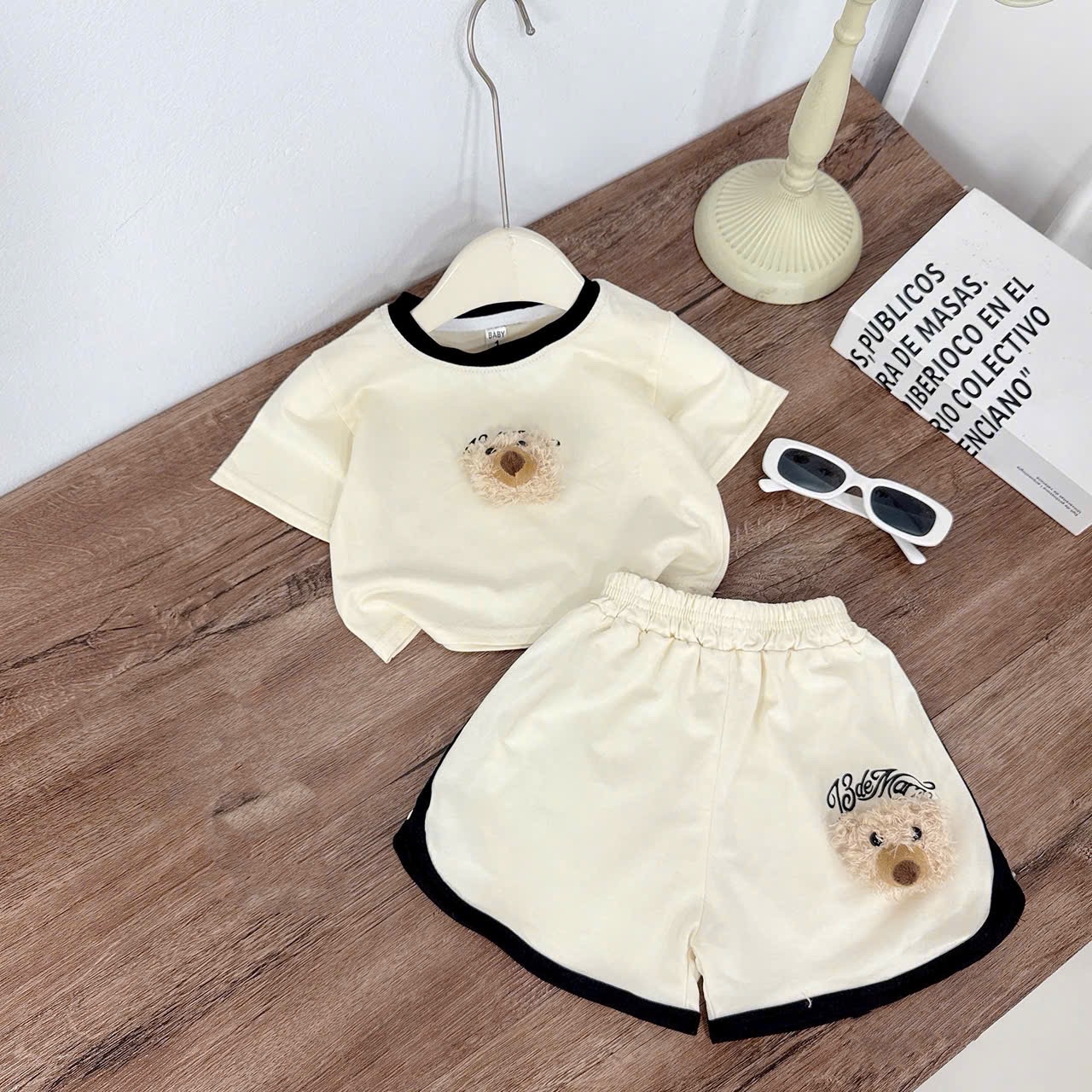 Sét bộ kem kèm gấu cho bé