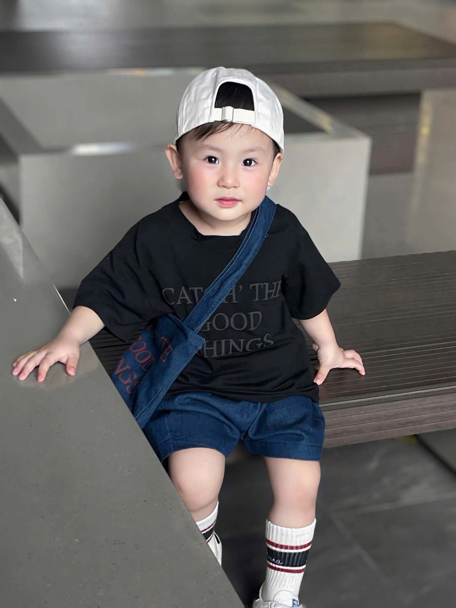 Sét bộ 3 chi tiết good thing quần bò bé gái