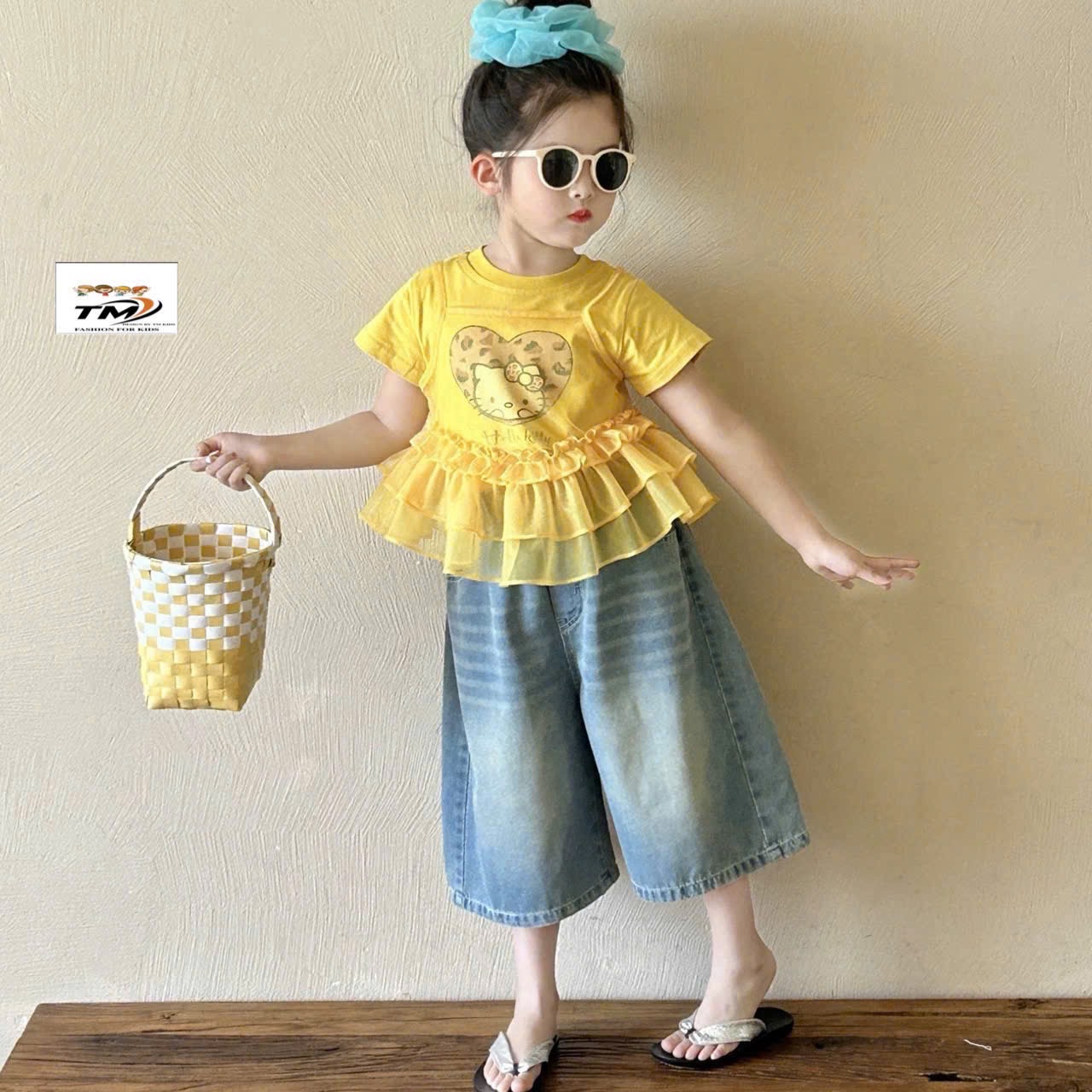 Sét áo kitty quần bò lỡ bé gái tm