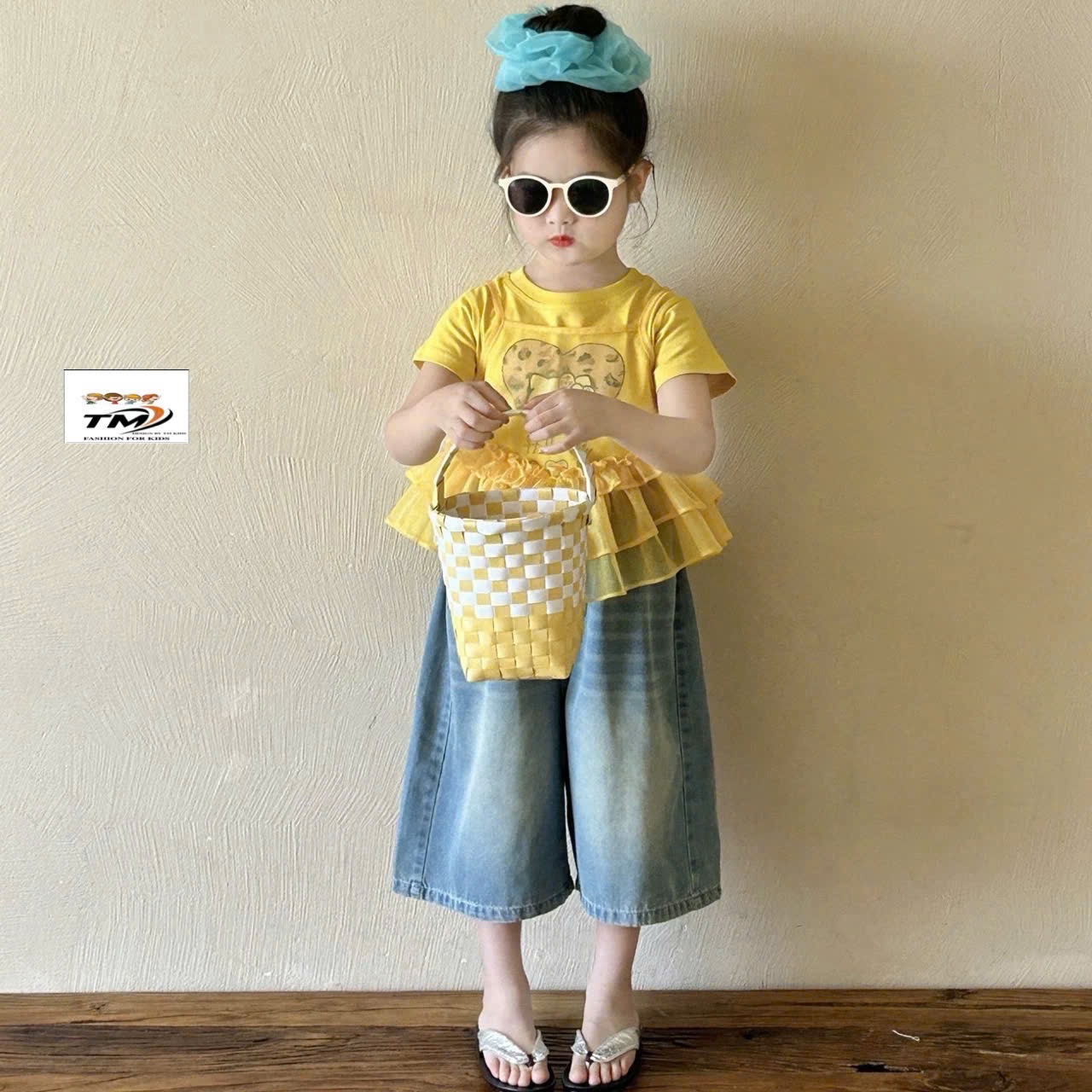 Sét áo kitty quần bò lỡ bé gái tm