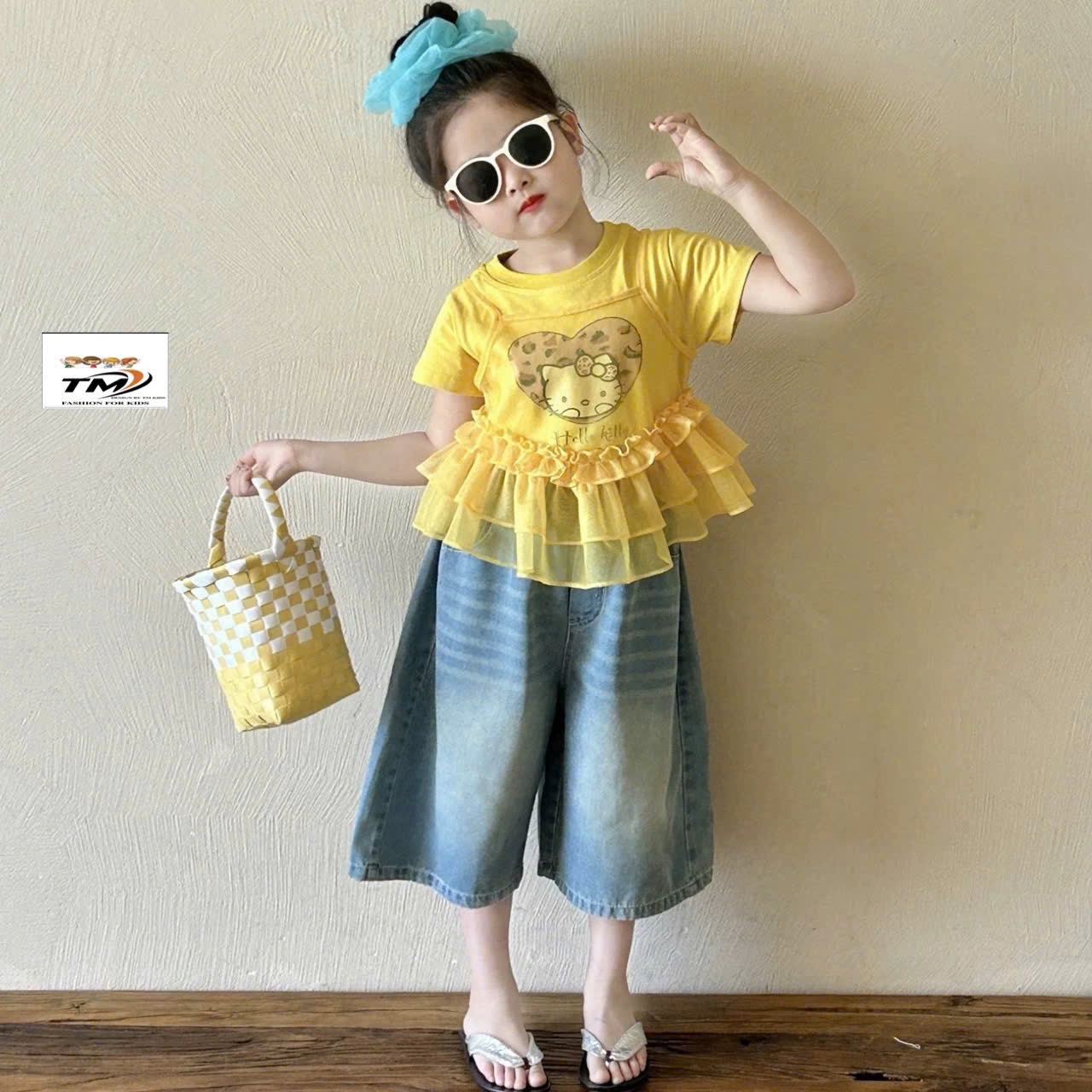 Sét áo kitty quần bò lỡ bé gái tm