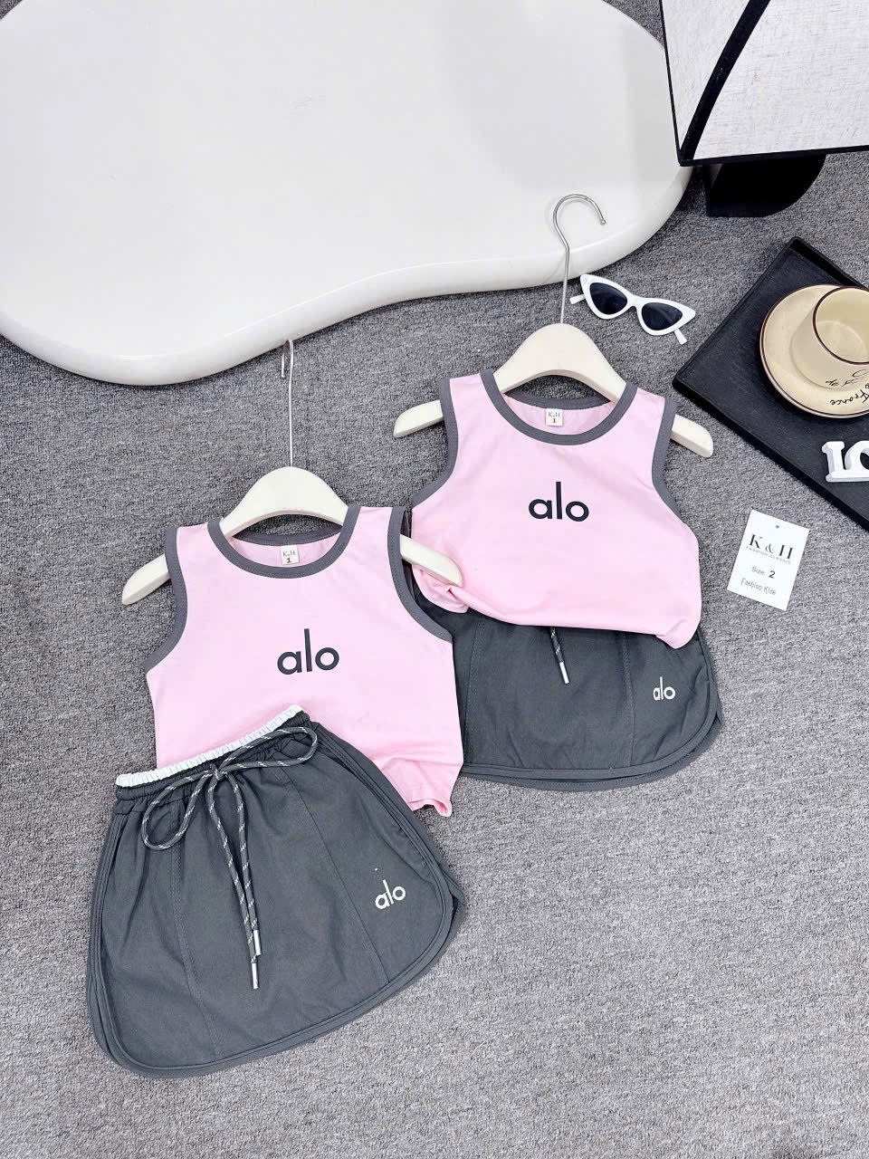 Bộ alo hồng xám bé gái