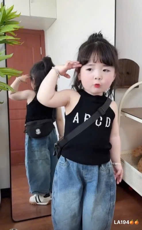 Sét áo chữ abc quần bò xanh bé gái