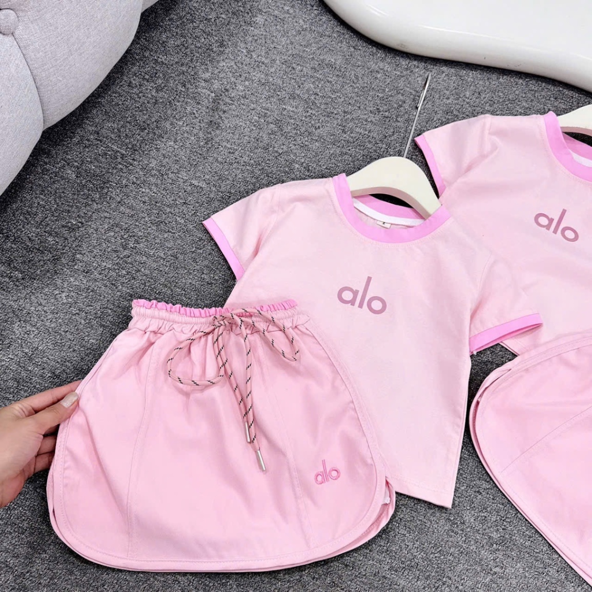 Bộ alo hồng xám bé gái