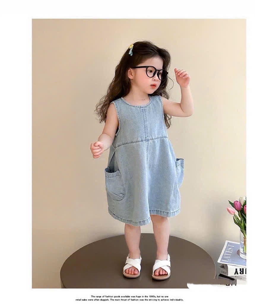 Váy bò chữ a bé gái