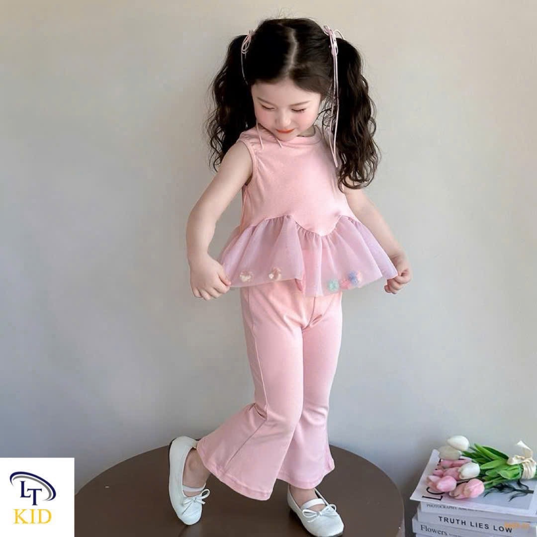 Sét áo tăm phối bồng quần loe bé gái