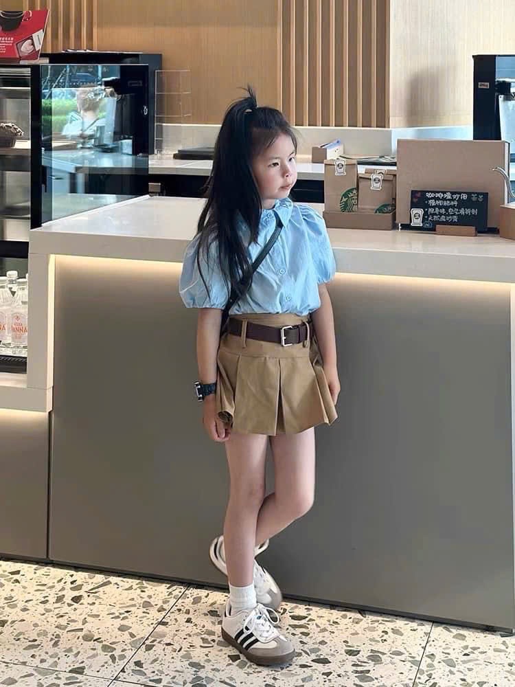 Sét 3 chi tiết bộ áo xanh cổ sen cv nâu xếp ly kèm đai cho bé gái