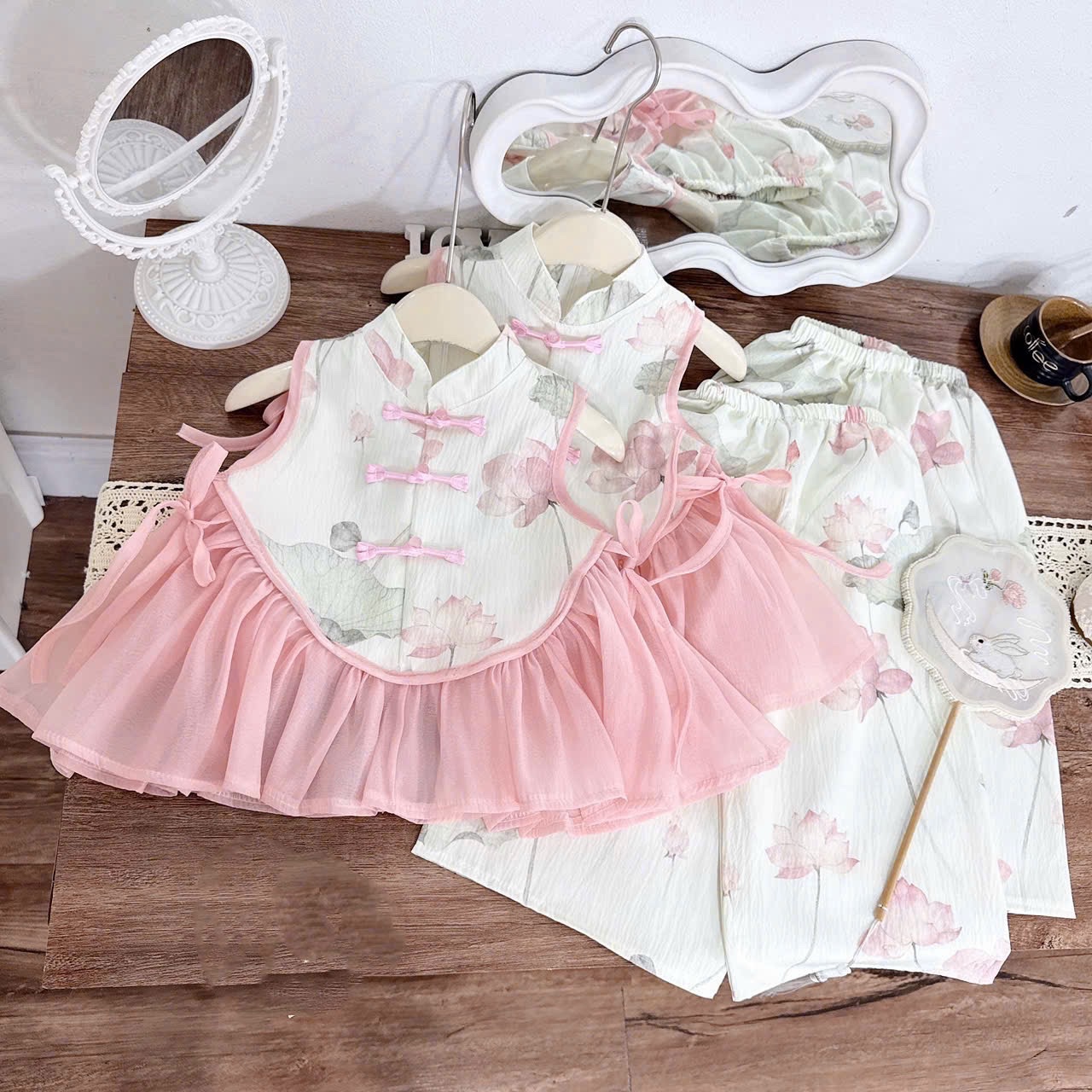 Sét bộ hoa sen trung thu bé gái