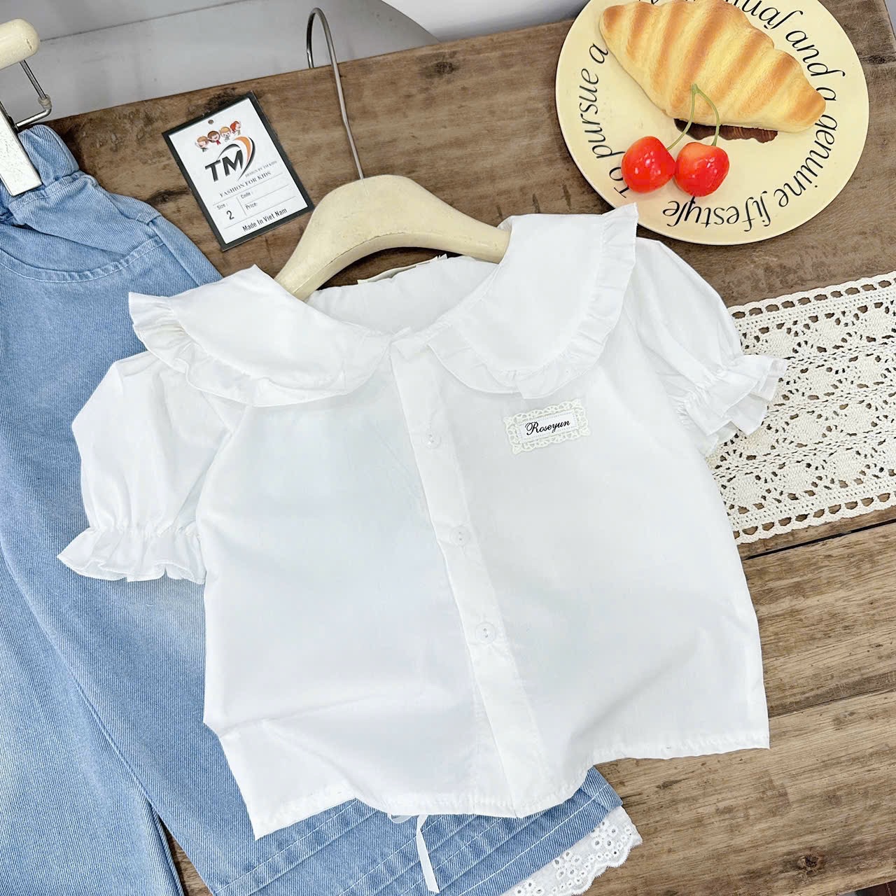 Sét bộ cổ sen quần bò xuông dài bé gái