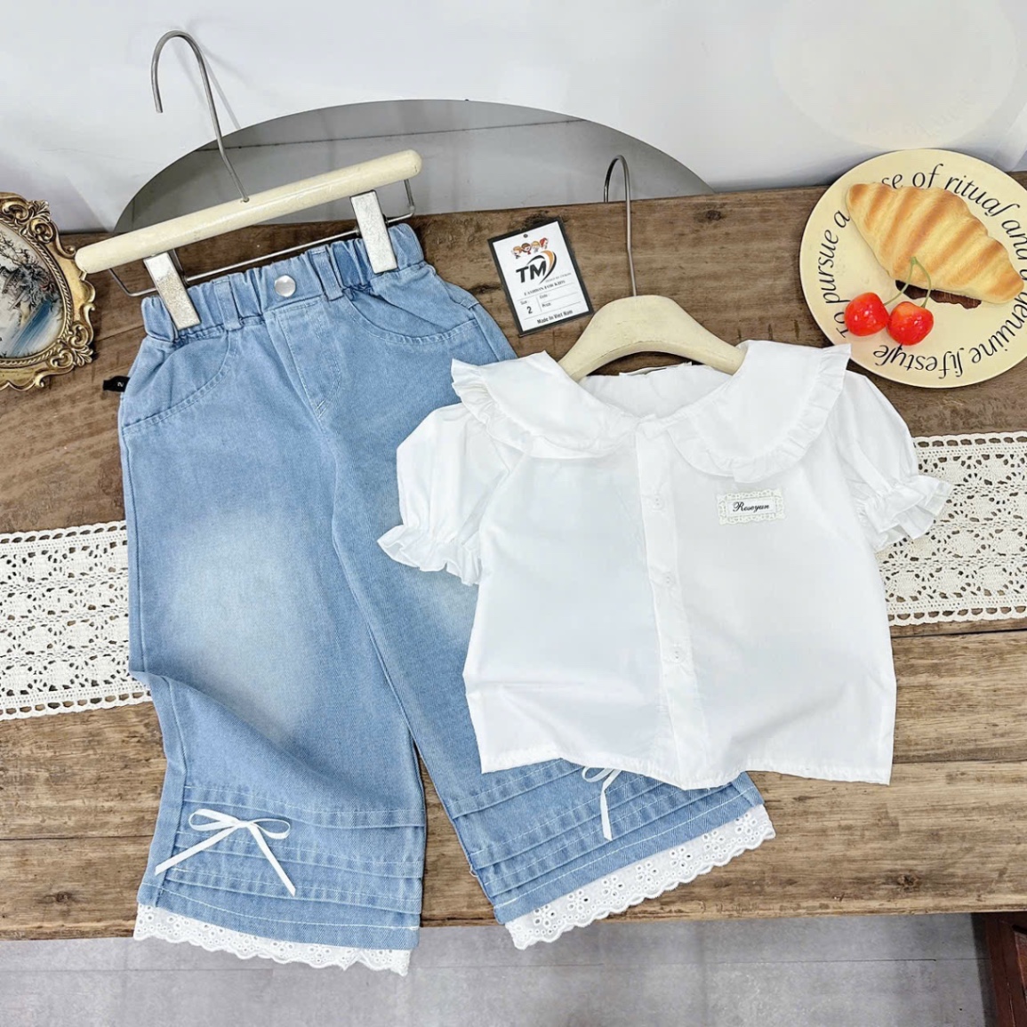 SÉT BỘ CỔ SEN QUẦN BÒ XUÔNG DÀI BÉ GÁI///