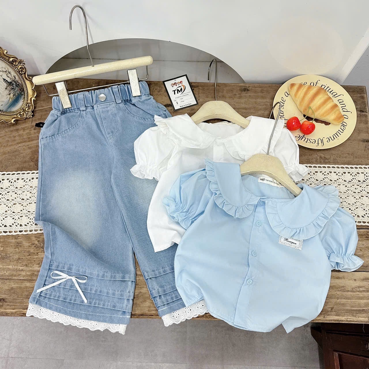 SÉT BỘ CỔ SEN QUẦN BÒ XUÔNG DÀI BÉ GÁI///