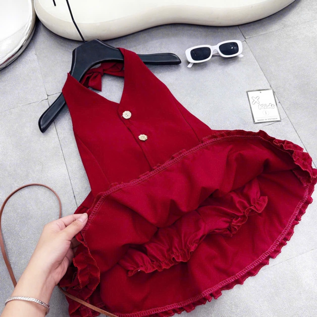 Sét yếm đỏ cv bèo bé gái