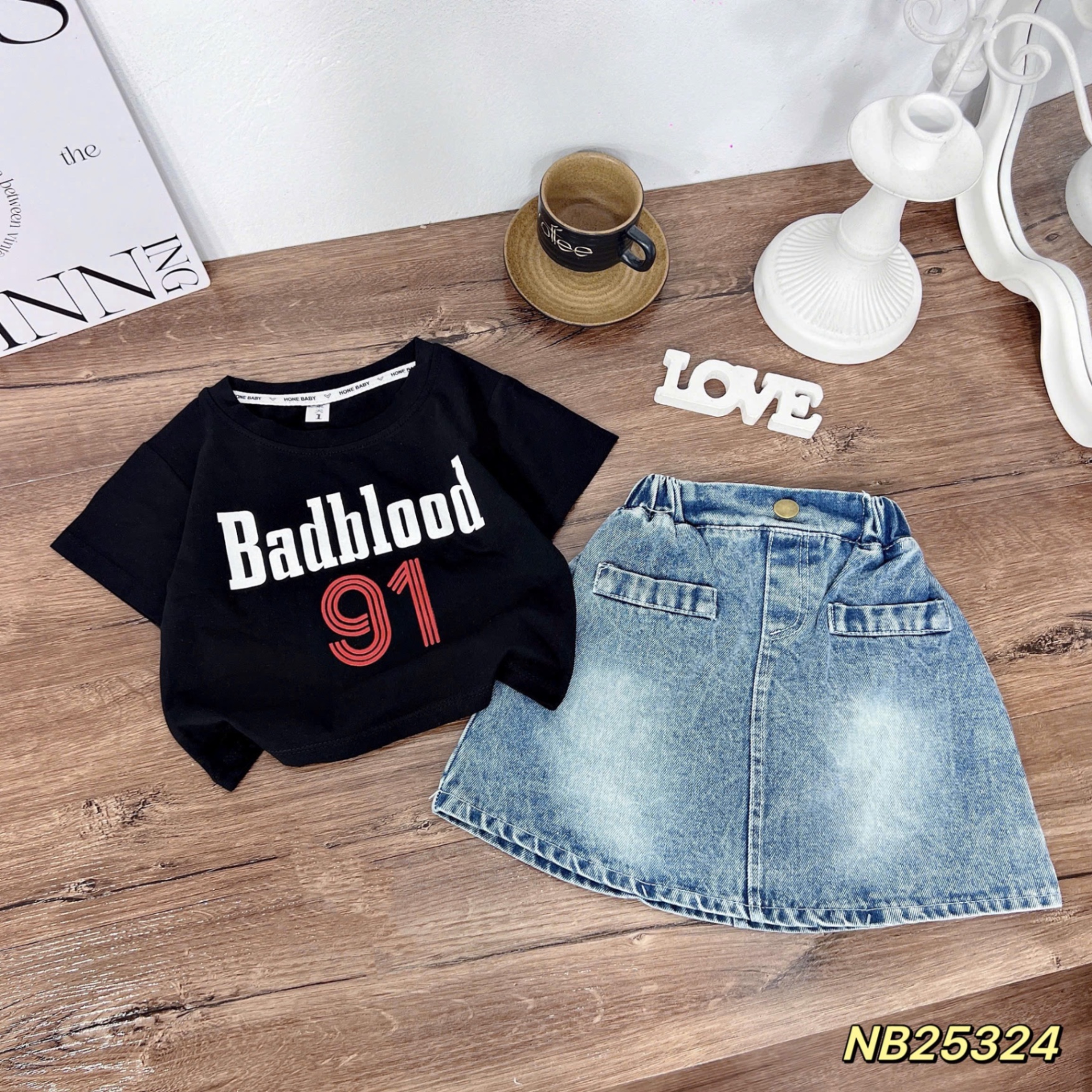 Sét áo badblood cv bò bé gái