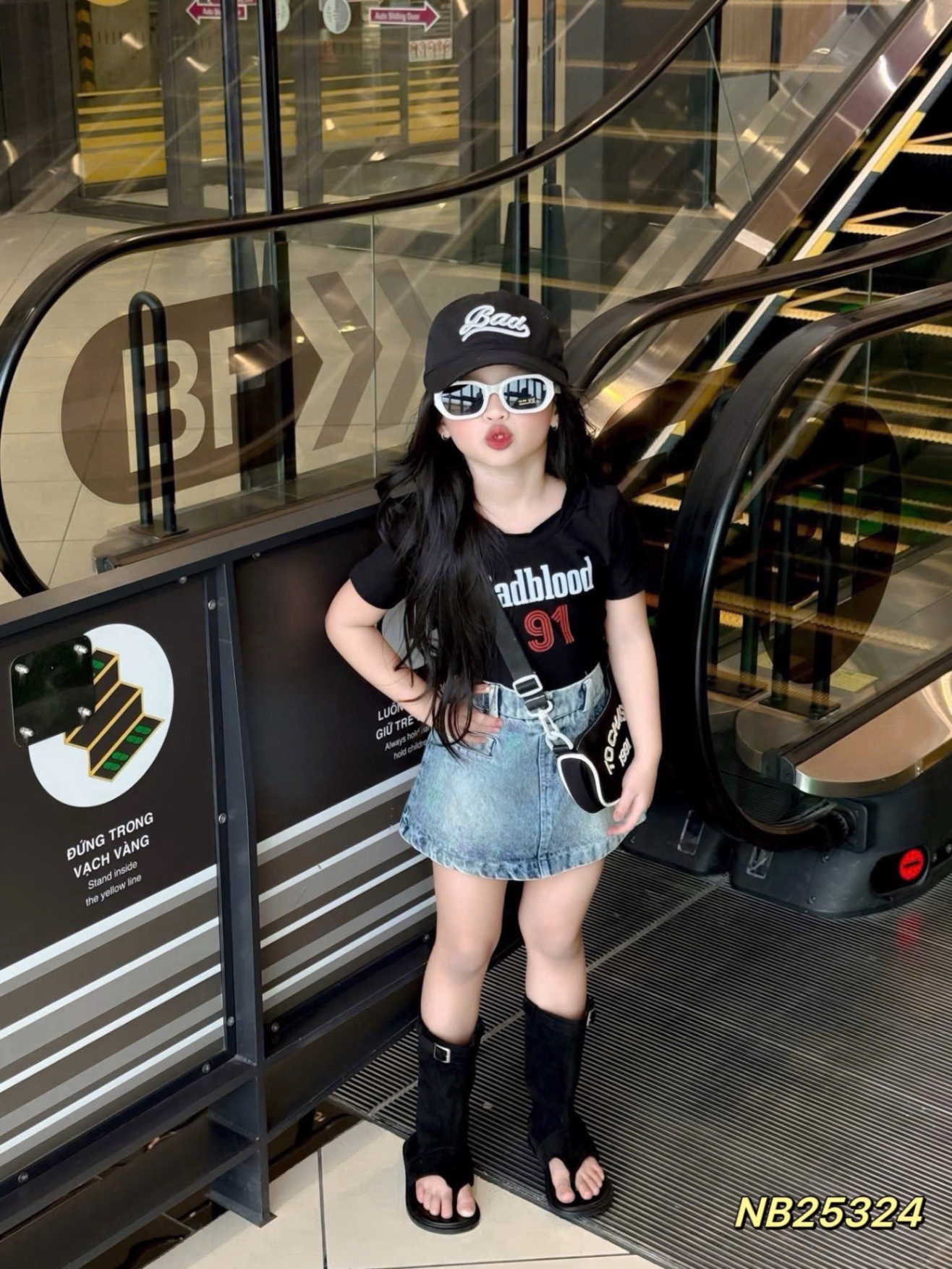 Sét áo badblood cv bò bé gái