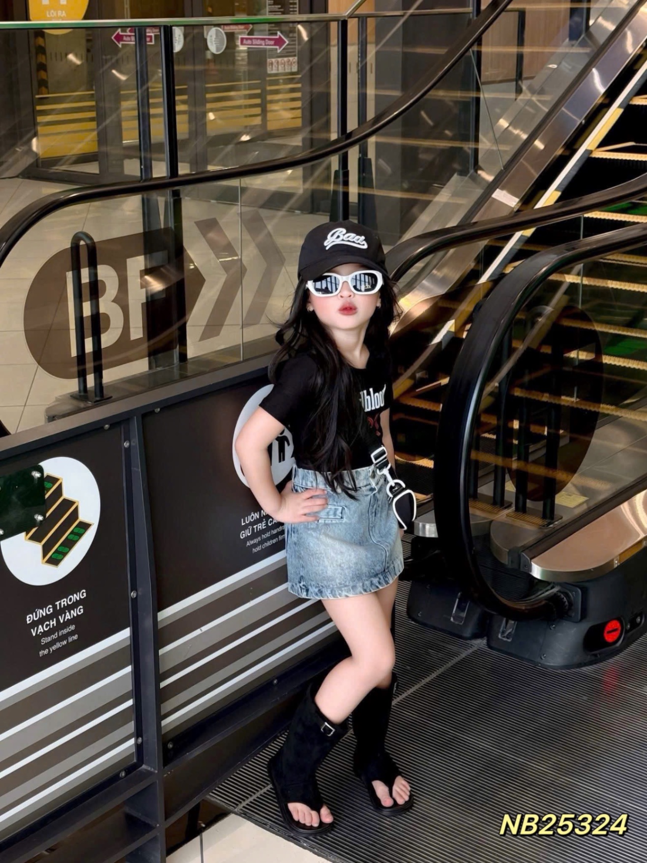 Sét áo badblood cv bò bé gái