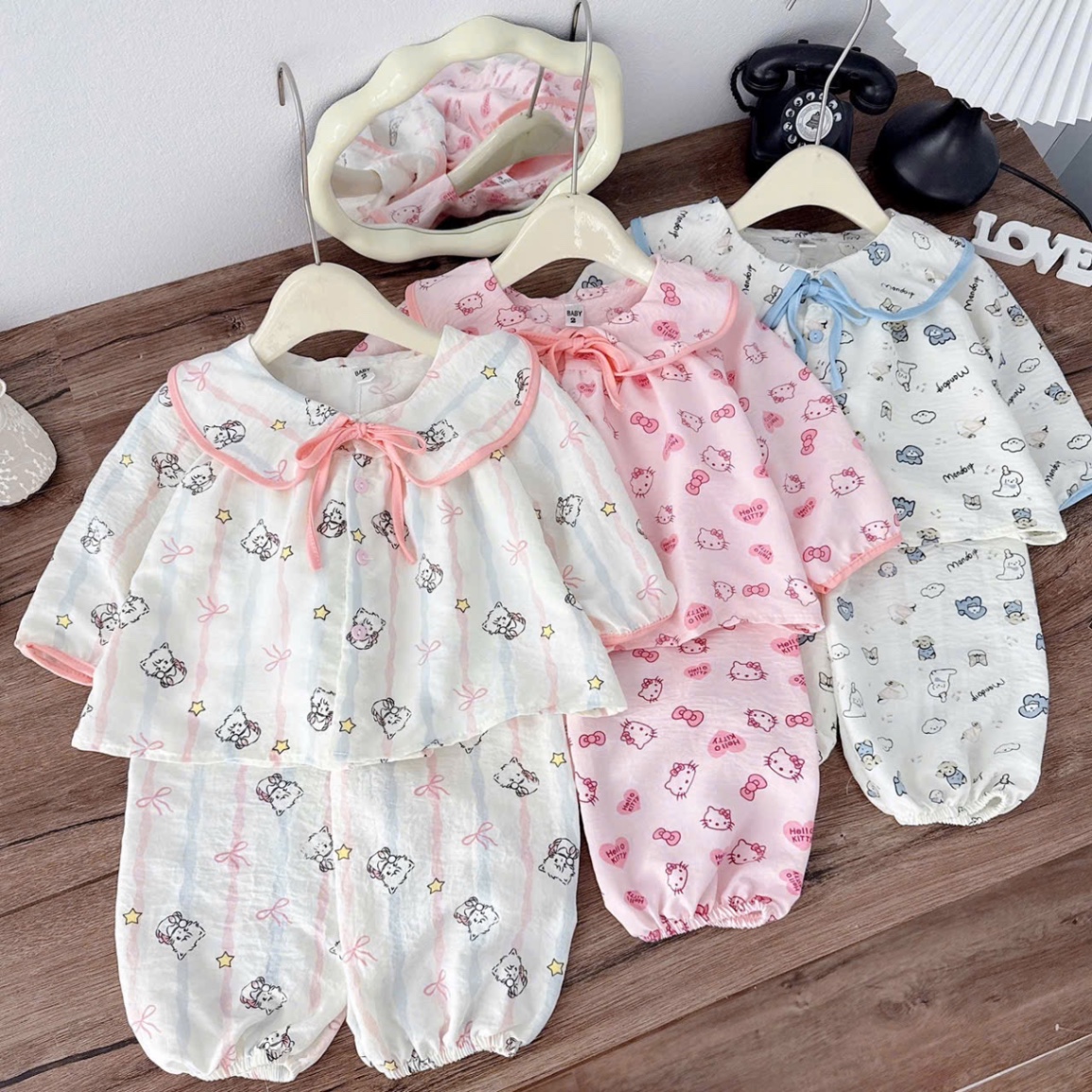 Sét pijama hình cổ sen bé gái