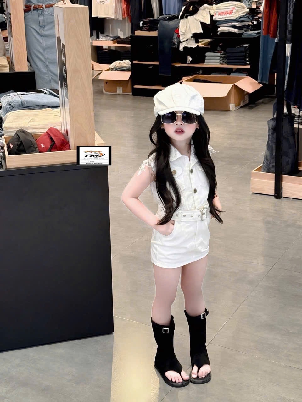 Sét váy kaki trắng đai eo bé gái