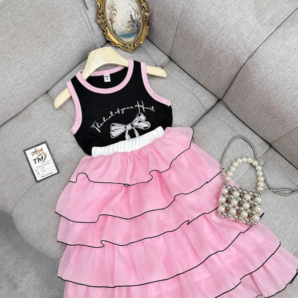 Sét váy hình nơ phối thân tầng tơ óng bé gái