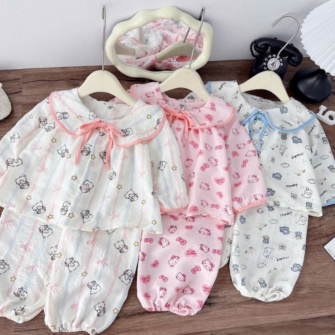 Sét pijama hình cổ sen bé gái