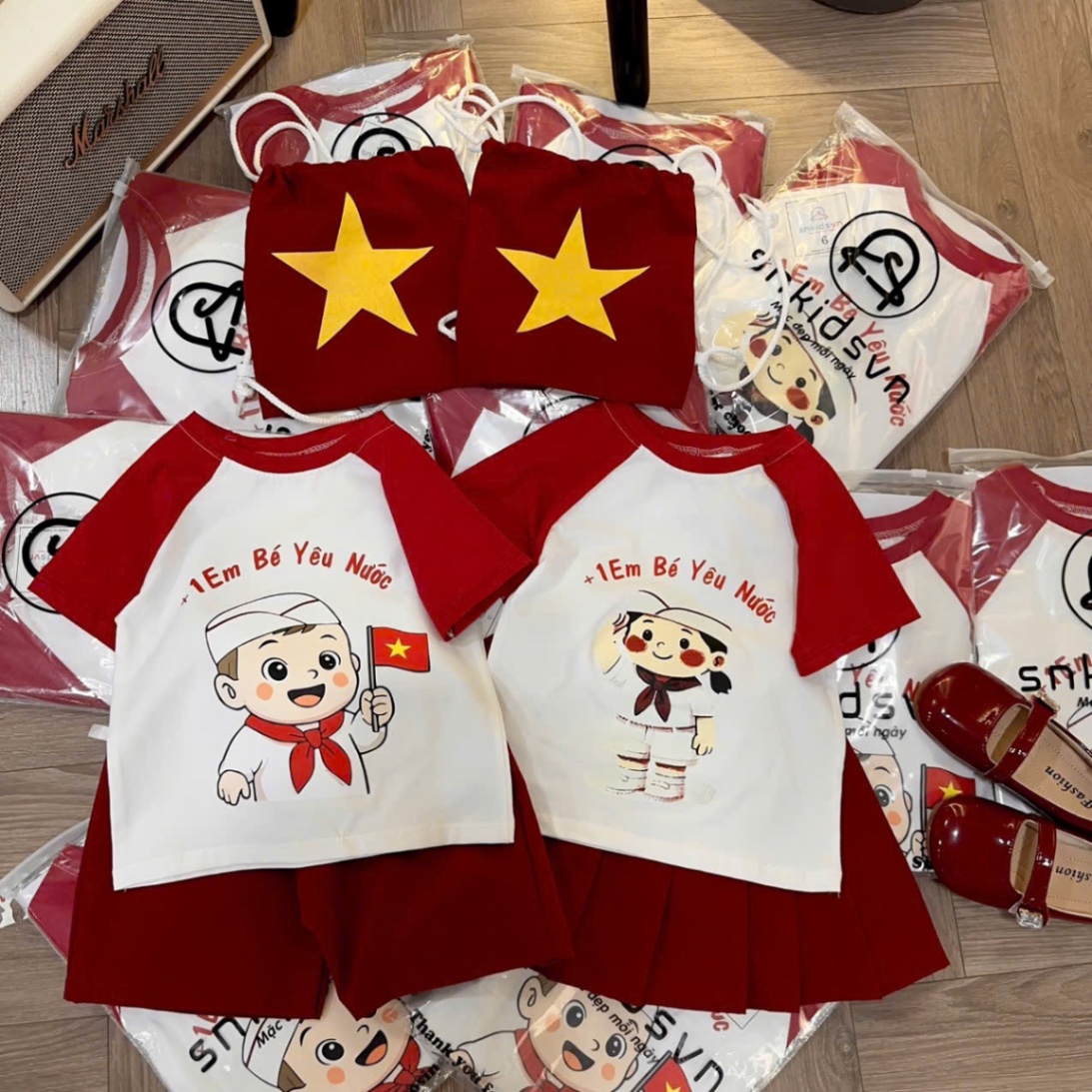 Sét 3 chi tiết em bé yêu nc cho bé trai gái