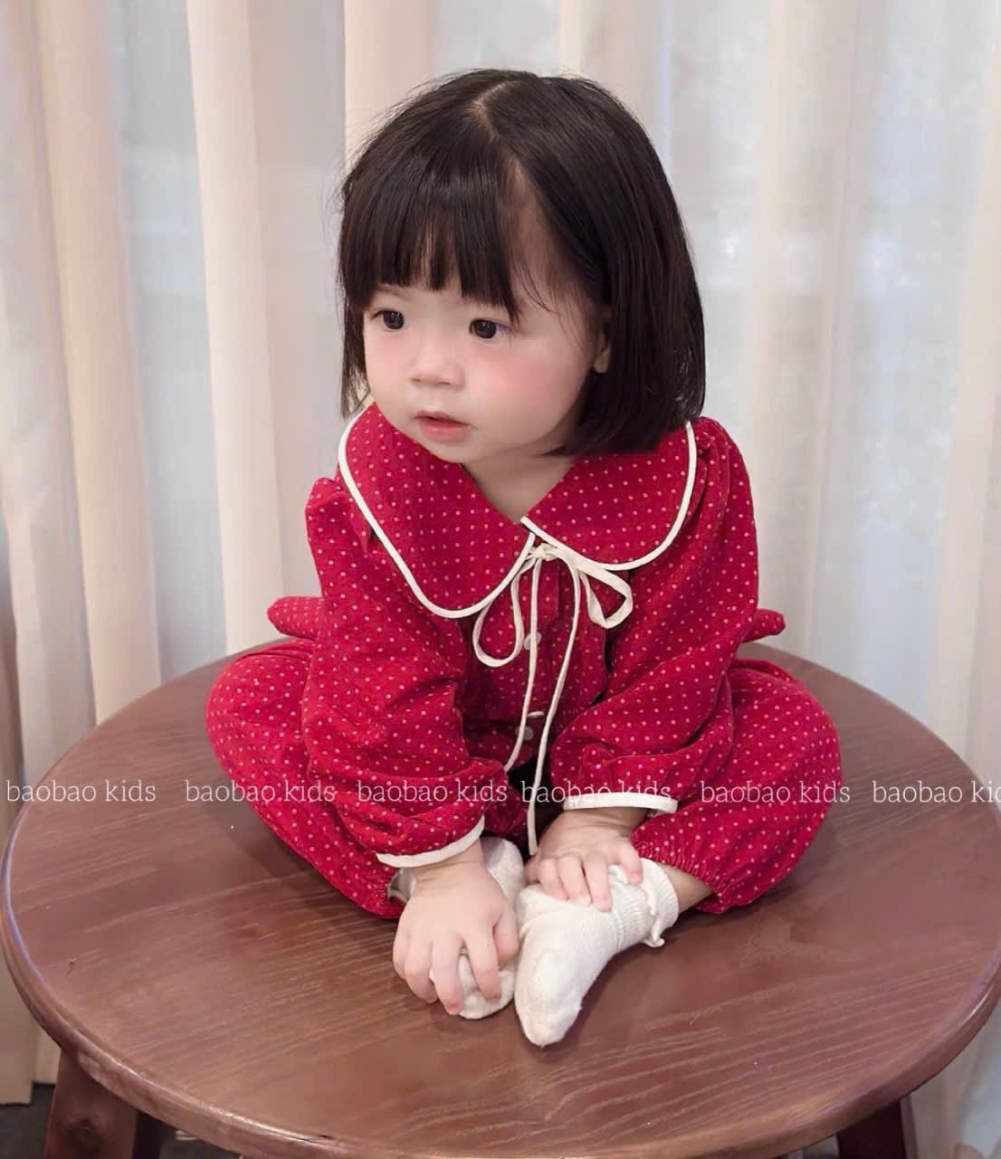 Sét bộ pijama chấm bi cổ sen cho bé