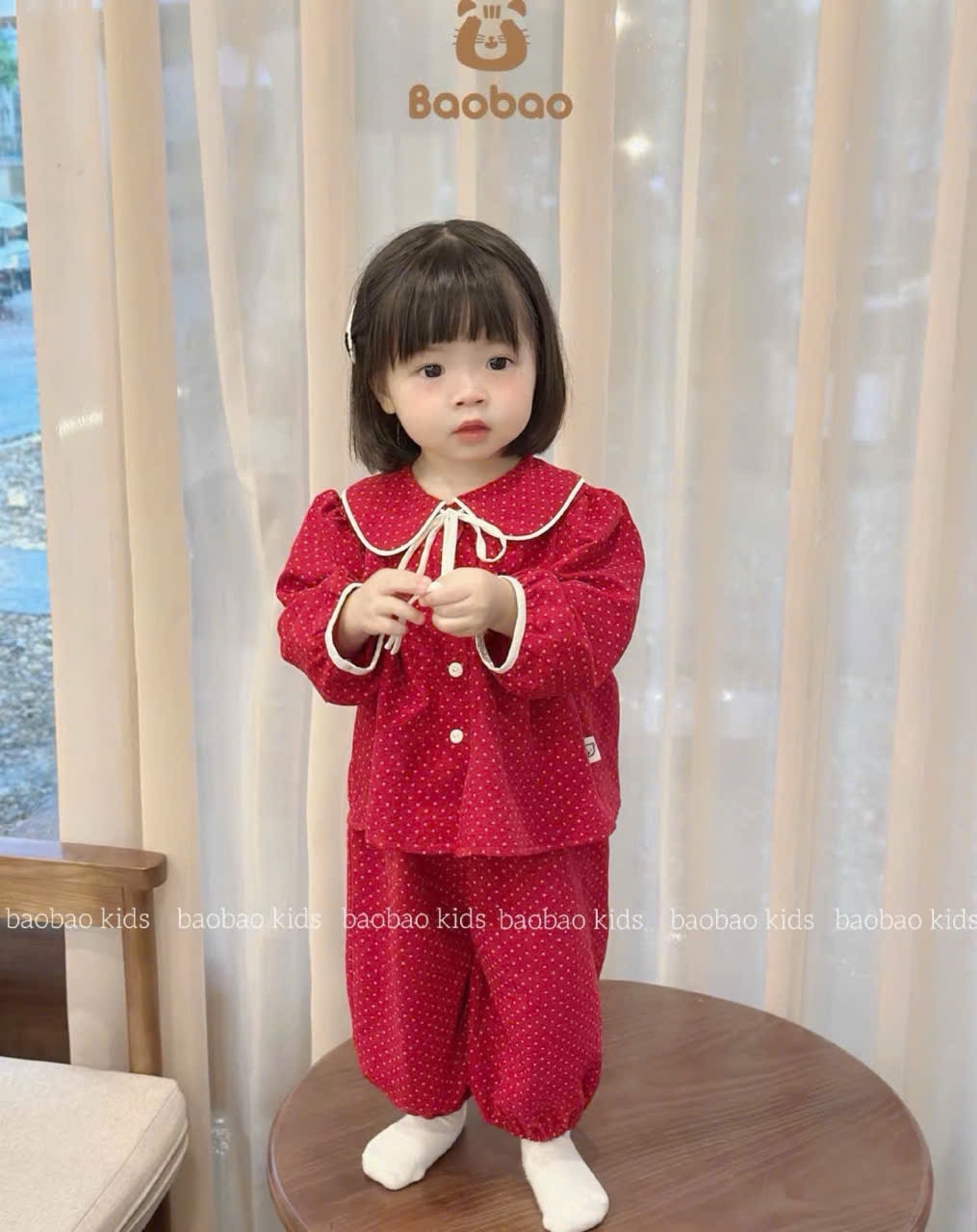 Sét bộ pijama chấm bi cổ sen cho bé