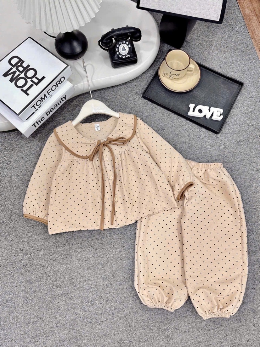 Sét bộ pijama chấm bi cổ sen cho bé