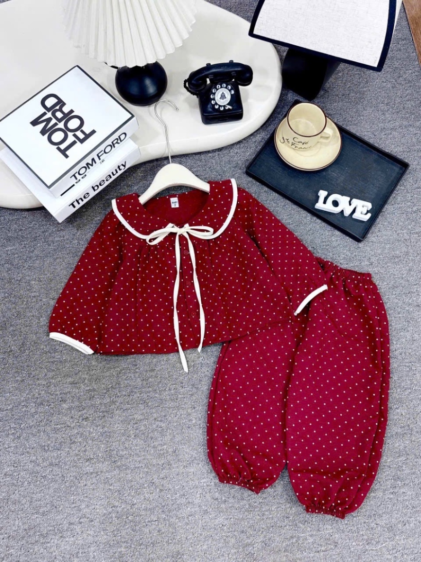 Sét bộ pijama chấm bi cổ sen cho bé