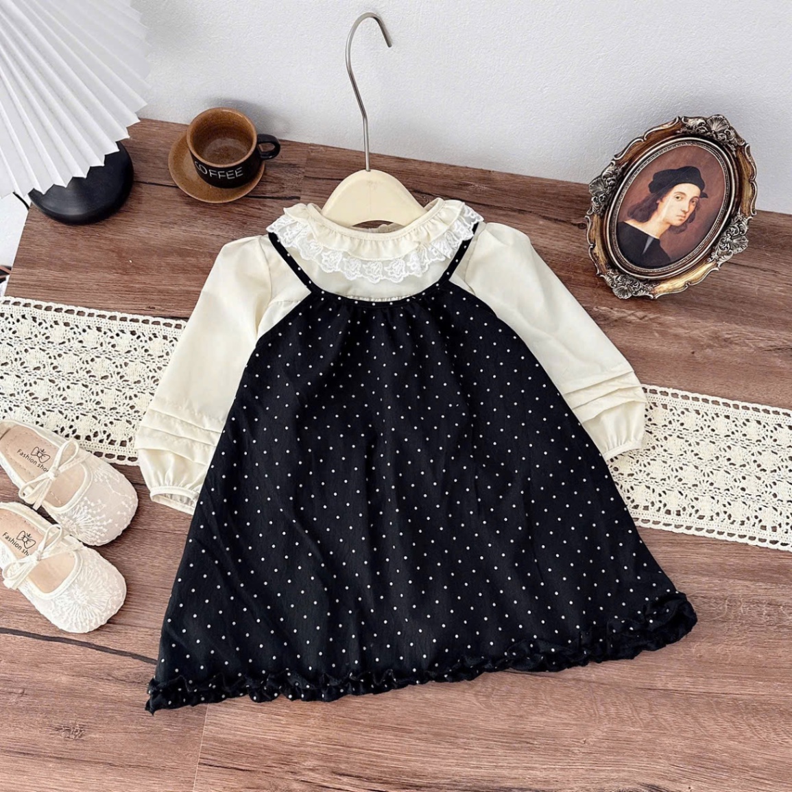 Sét váy bi 2 dây kèm áo sơ mi bé gái