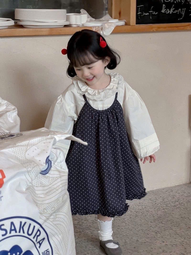 Sét váy bi 2 dây kèm áo sơ mi bé gái