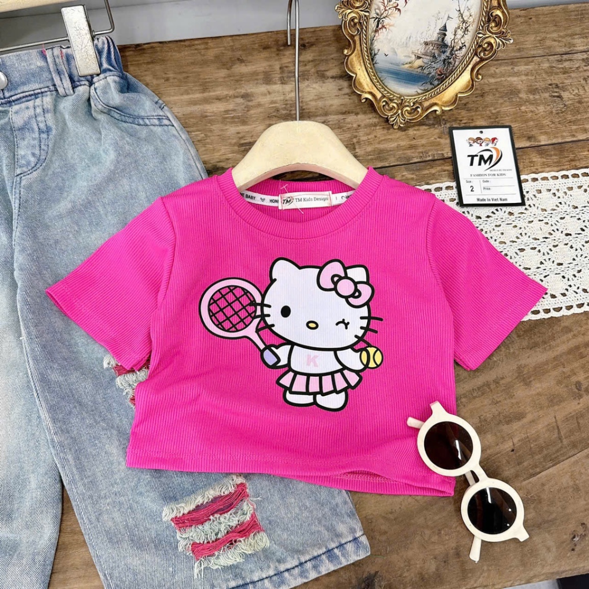 Sét áo croptop kitty hồng quần bò bé gái
