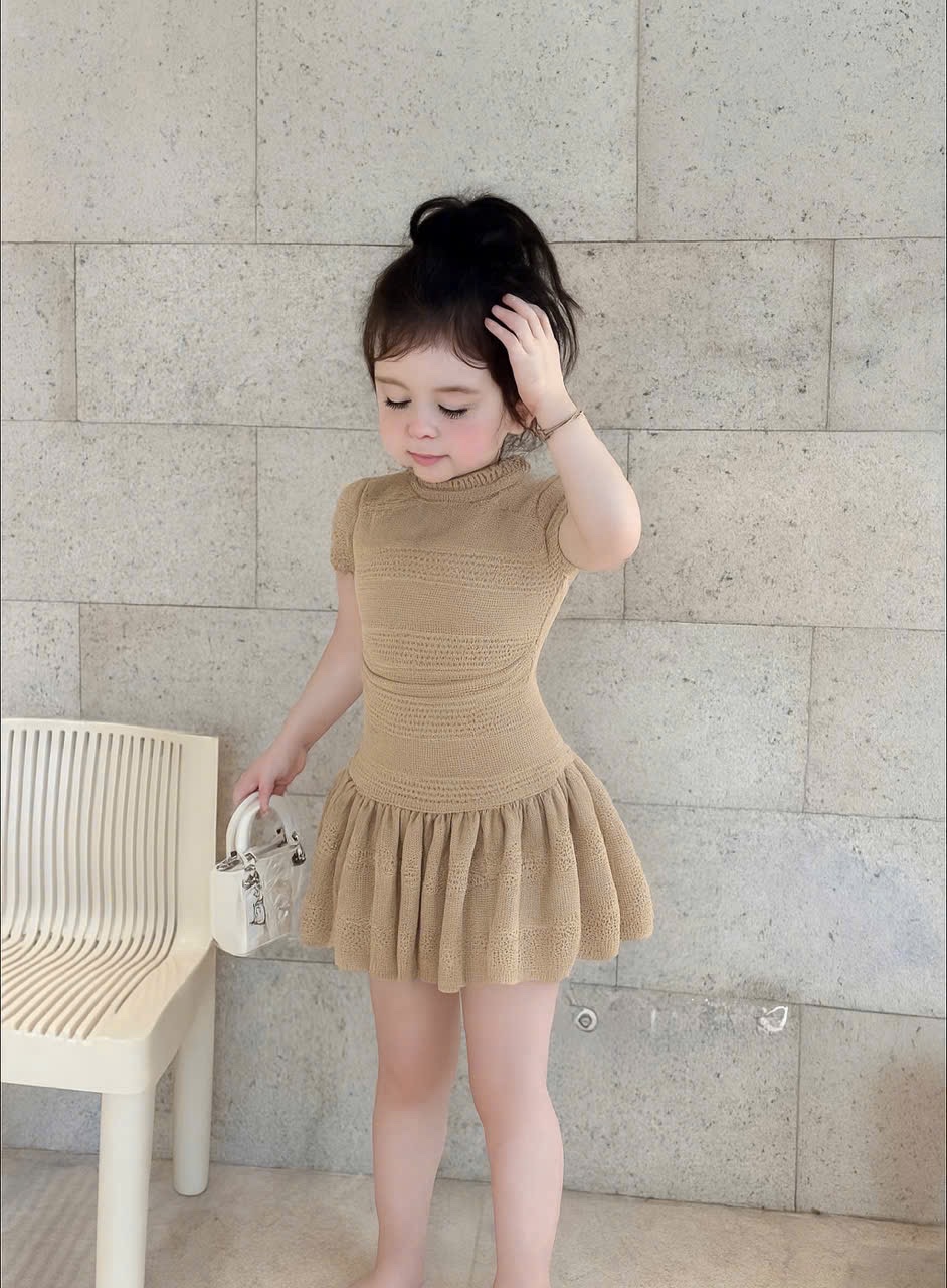 Váy len body có lót bé gái