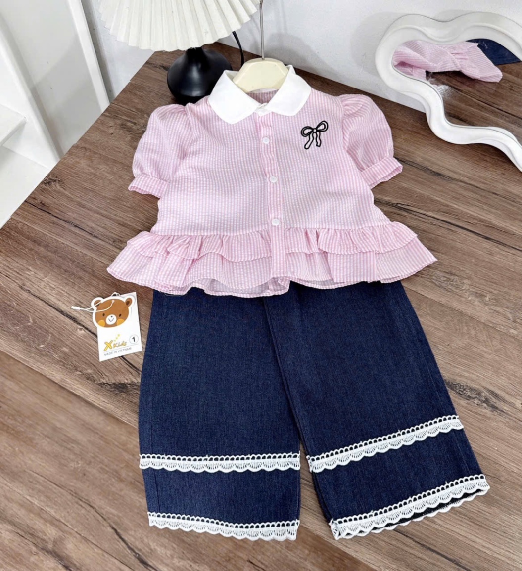 Sét áo sơ mi kẻ hồng xah hình nơ quần bò xuông bé gái