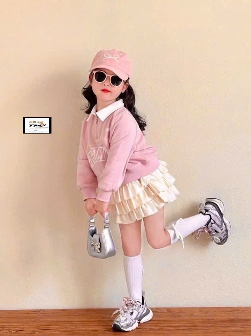 Sét áo nỉ hồng cv tầng kem bé gái
