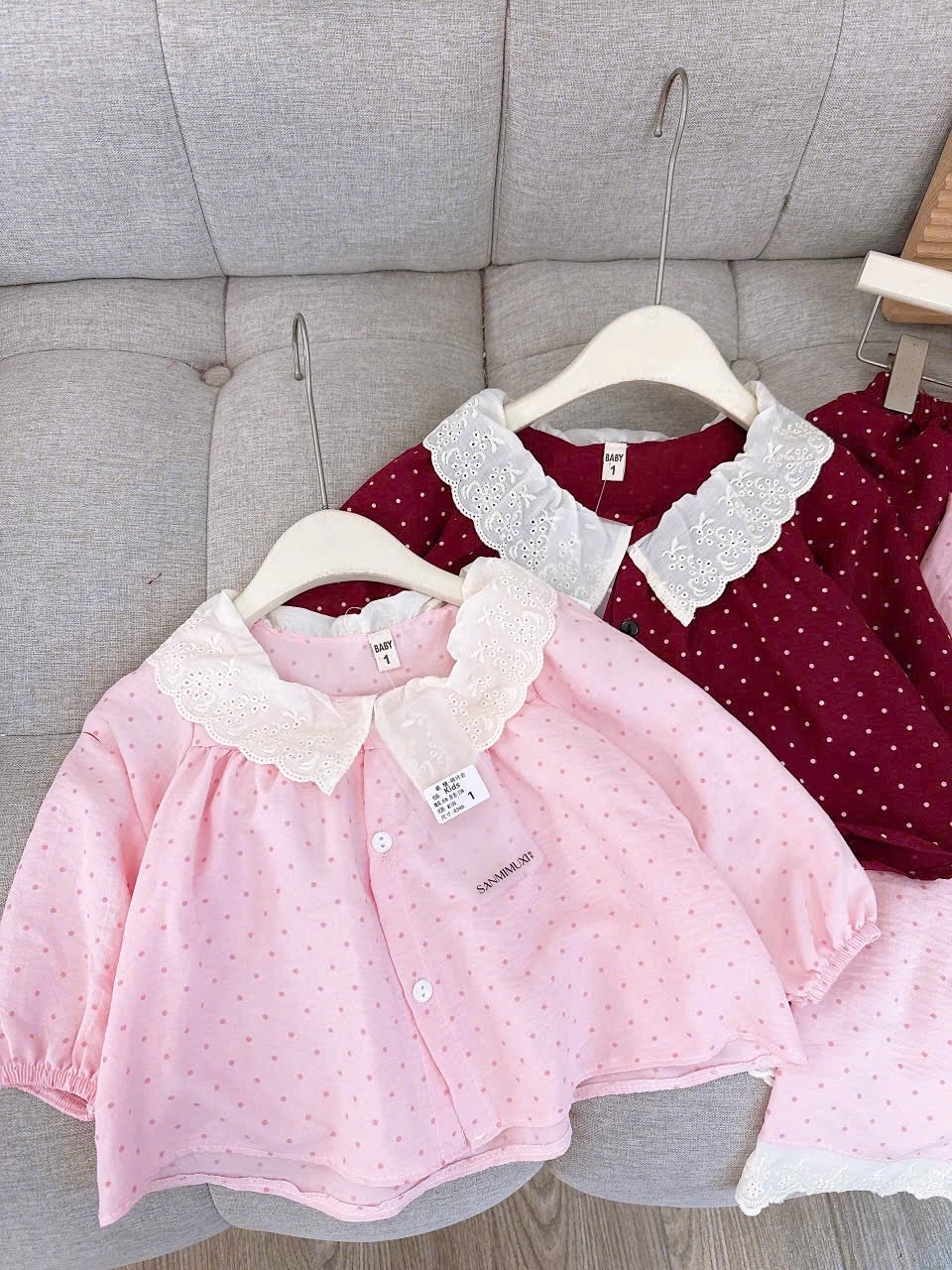 Sét bộ pzm cổ ren trắng dài tay bé gái