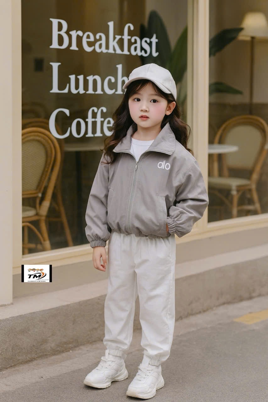 Áo gió hình cô gái búi tóc bé gái