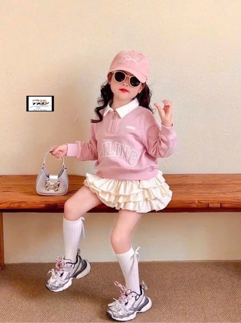 Sét áo nỉ hồng cv tầng kem bé gái