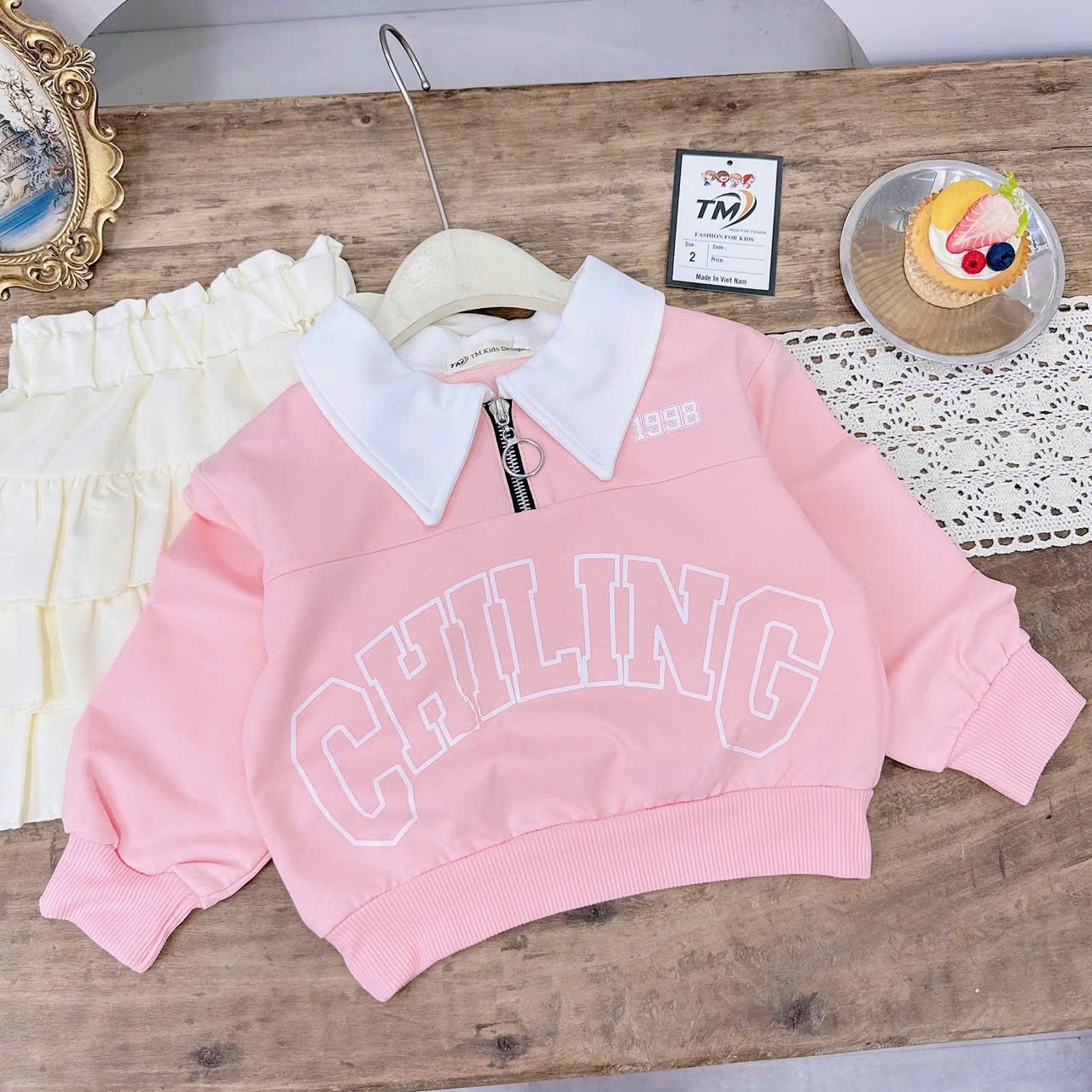 Sét áo nỉ hồng cv tầng kem bé gái
