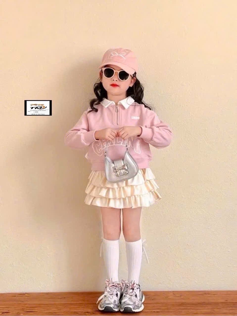 Sét áo nỉ hồng cv tầng kem bé gái