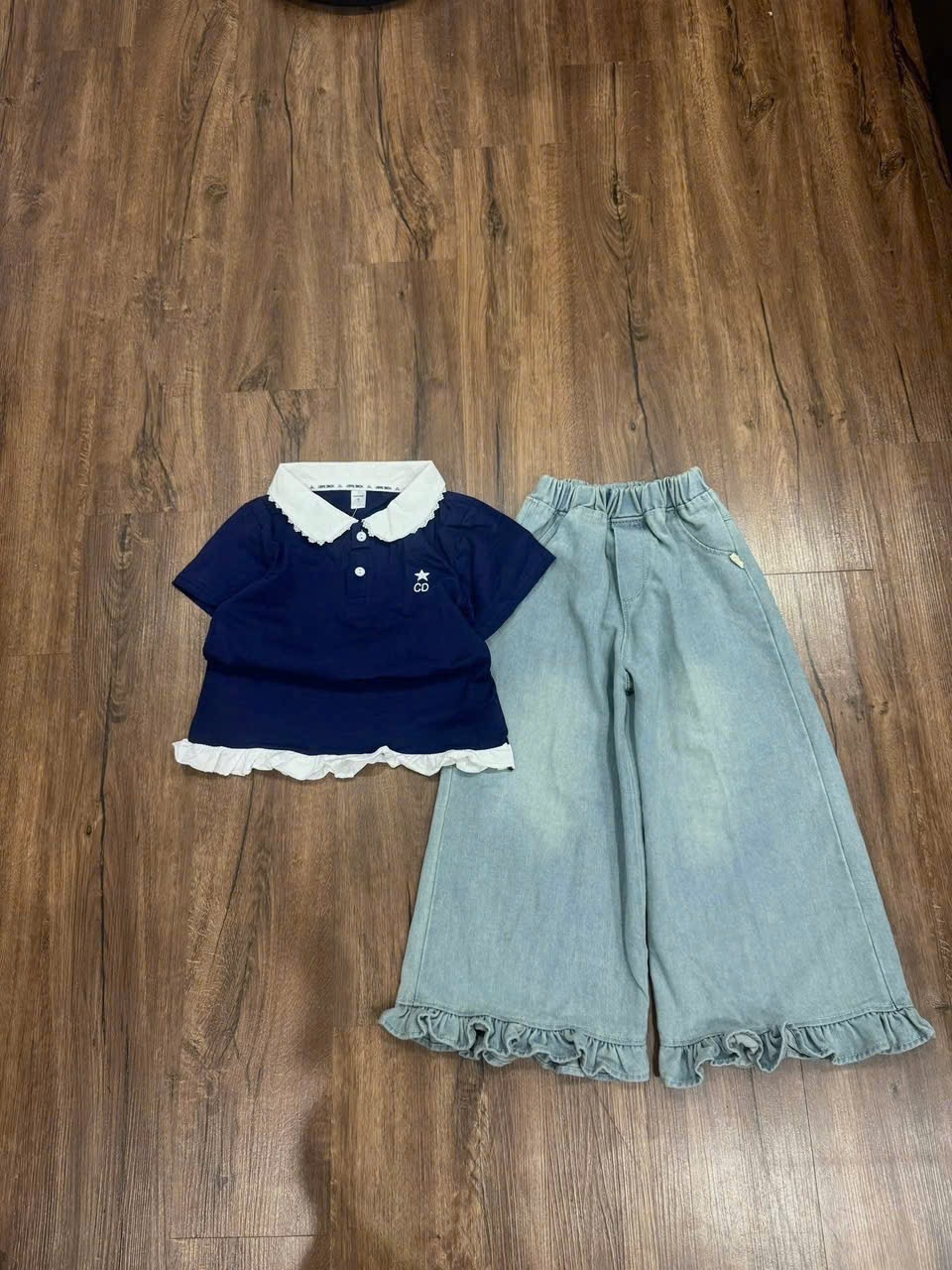 Sét áo chữ CD quần bò gấu bèo bé gái